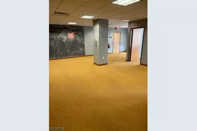 4 Minneakoning Rd, Raritan Township, NJ 08822 - Photo 13