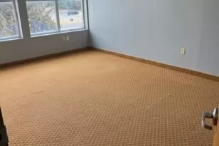 4 Minneakoning Rd, Raritan Township, NJ 08822 - Photo 15