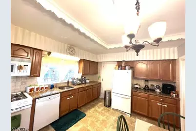 32 Lenox Ave, Paterson, NJ 07502 - Photo 3