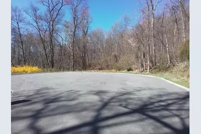 25 Somerset Dr, White Township, NJ 07823 - Photo 1