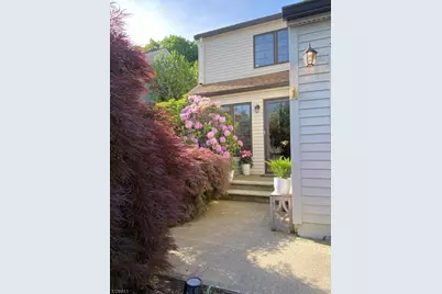 38 Minnisink Dr, Roseland, NJ 07068 - Photo 1