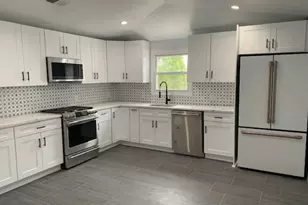 19 Roosevelt Ave, Ridgefield, NJ 07660 - Photo 1