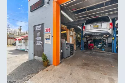 305 S Michigan Ave, Kenilworth, NJ 07033 - Photo 15