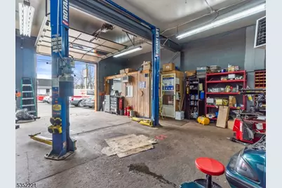 305 S Michigan Ave, Kenilworth, NJ 07033 - Photo 33