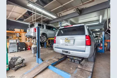 305 S Michigan Ave, Kenilworth, NJ 07033 - Photo 19