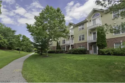 121 Courter Rd #99, Franklin Lakes, NJ 07417 - Photo 1