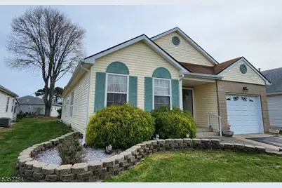 25 Portsmouth Dr, Berkeley Township, NJ 08757 - Photo 1