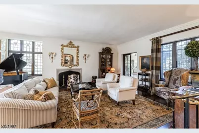 5 Beechtree Ln, Essex Fells, NJ 07021 - Photo 7