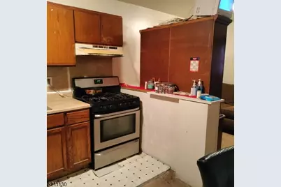 227 Martin Luther King Jr Dr, Jersey City, NJ 07305 - Photo 9