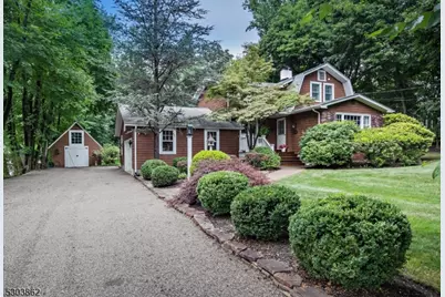 31 Old Stirling Rd, Warren Township, NJ 07059 - Photo 1