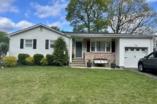 28 Barry Dr, Rockaway Township, NJ 07866 - Photo 1