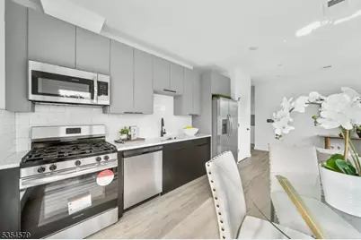 15 S 13th St #305, Newark, NJ 07107 - Photo 5