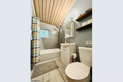 639 Canistear Rd, Vernon Twp., NJ 07422 - Photo 11