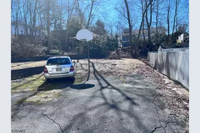 13 Arverne Rd, West Orange Township, NJ 07052 - Photo 9