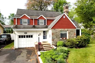 107 Farragut Rd, North Plainfield, NJ 07062 - Photo 1