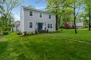 2 Columbia Dr, Bernardsville, NJ 07924 - Photo 1