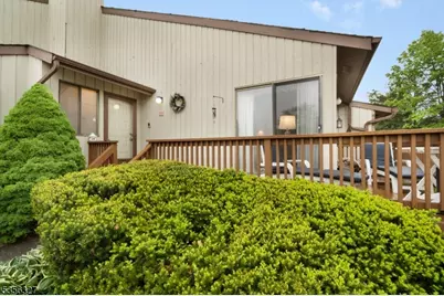 250 Ridgedale Ave Unit M #4, Florham Park, NJ 07932 - Photo 1