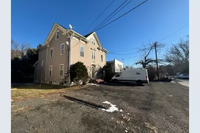 758 Somerset St #2, Watchung, NJ 07069 - Photo 1