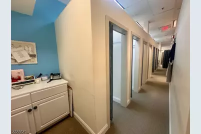 20 E Mount Pleasant Ave, Livingston, NJ 07039 - Photo 9