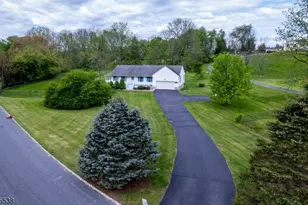 5 Carriage Ln, Hardyston Township, NJ 07419 - Photo 1
