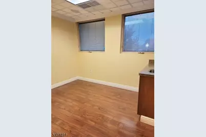 205 Browertown Rd, Woodland Park, NJ 07424 - Photo 13