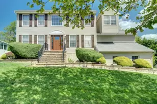 32 Fox Chase Ln, Roxbury Township, NJ 07852 - Photo 1