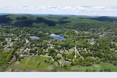 19 Goldenrod Pl, Vernon, NJ 07418 - Photo 9