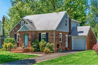 42 Iroquois Rd, Cranford Township, NJ 07016 - Photo 1