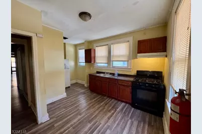 67 Lindsley Avenue, Newark, NJ 07106 - Photo 13