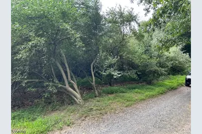 000 Pleasant Grove Rd, Washington Township, NJ 07853 - Photo 3