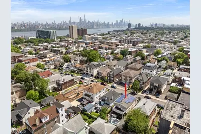 263 Morningside Ave, Cliffside Park, NJ 07010 - Photo 3