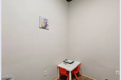 18 Microlab Rd, Livingston, NJ 07039 - Photo 11