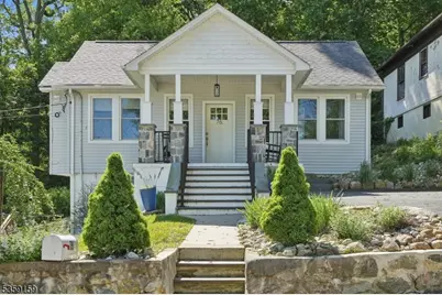 76 Mountainview Ave, Mount Arlington, NJ 07856 - Photo 1