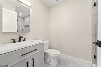 136 Elm St, Newark, NJ 07105 - Photo 27