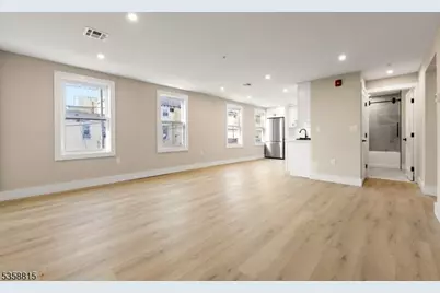 136 Elm St, Newark, NJ 07105 - Photo 31