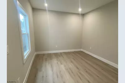 136 Elm St, Newark, NJ 07105 - Photo 15