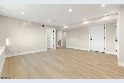 136 Elm St, Newark, NJ 07105 - Photo 7