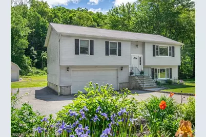 10 W Shore Dr, Vernon, NJ 07462 - Photo 1