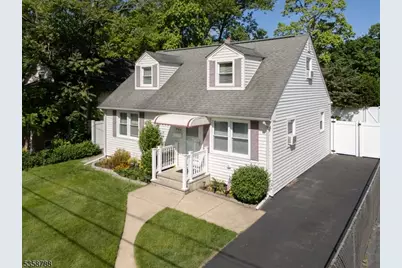 924 Haran Ave, Manville, NJ 08835 - Photo 1