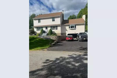 2 Erin Ln, Vernon, NJ 07422 - Photo 1