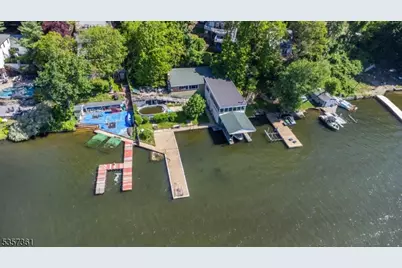 31 Cove Rd, Jefferson Township, NJ 07849 - Photo 3