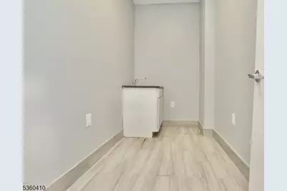 654 Mount Prospect Ave  302, Newark, NJ 07104 - Photo 11