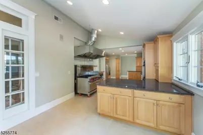 1 Brook Valley Ter, Kinnelon, NJ 07405 - Photo 11