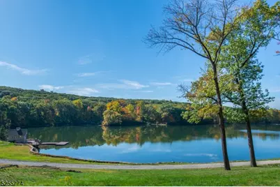 1 Brook Valley Ter, Kinnelon, NJ 07405 - Photo 35