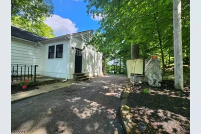 7 Raccoon Island Rd, Jefferson Township, NJ 07849 - Photo 3