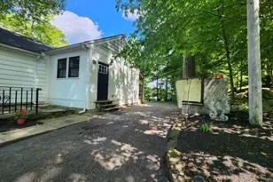 7 Raccoon Island Rd, Jefferson Township, NJ 07849 - Photo 3