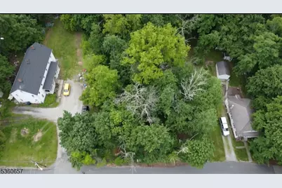 7 Cherry St, Newton, NJ 07860 - Photo 1