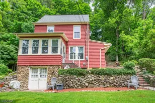 4 Warren St, Lincoln Park, NJ 07035 - Photo 1