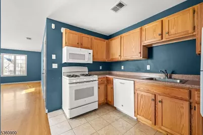 427 Fulton St #2, Elizabeth, NJ 07206 - Photo 7