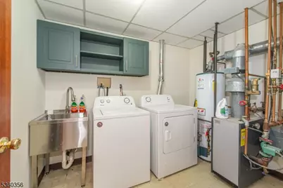 36 Bellows Ln, Montville Township, NJ 07082 - Photo 31